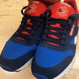 Men’s Reebok shoes.  Size 11. RARE